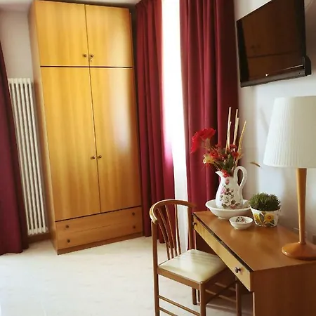 Corte Dal Castello 3* Lazise