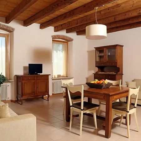 Borgo Mondragon