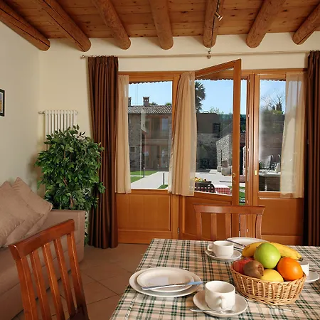 Borgo Mondragon Aparthotel Lazise