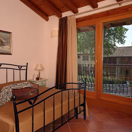 Borgo Mondragon Aparthotel Lazise
