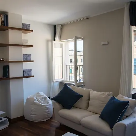 In Piazza Con Vista Apartment