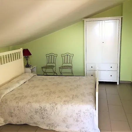 Villarobinia * Lazise