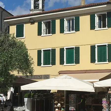 In Piazza Con Vista Apartment Lazise
