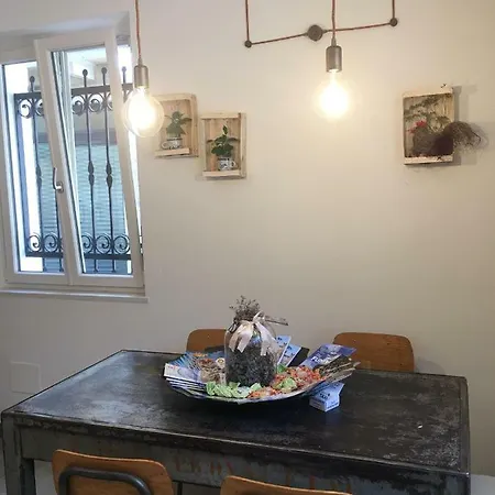 Affittacamere Casa Oreste *