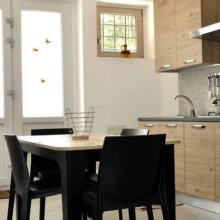 Lagoon Apartment Lazise