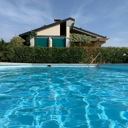 Villa Mimosa *