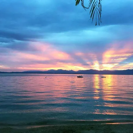 Casa Giulia Near Lazise, Garda And Gardaland Apartment *