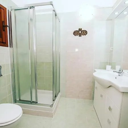 Casa Giulia Near Lazise, Garda And Gardaland Apartment *