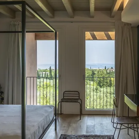 Collivo Villa *