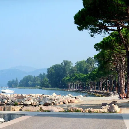 Nice Residence, Ideal For Families With Children Casa vacanze