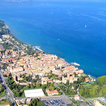 Casa vacanze Nice Residence, Ideal For Families With Children