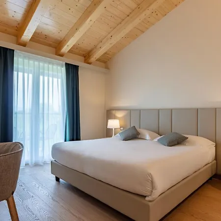 Hotel Leonardo Di Garda - Wellness And 4*