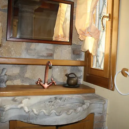 Farm House Castelmontioni Apartment
