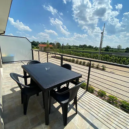 Agricamping Al Grappolo Divino Farm stay