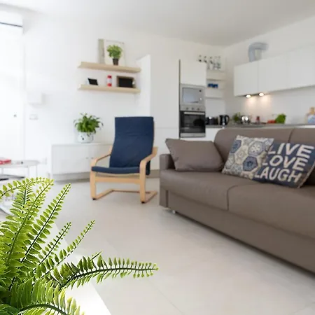 Brezza Di - Regarda Travel Apartment