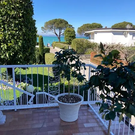 Elisabetta Ii Apartment