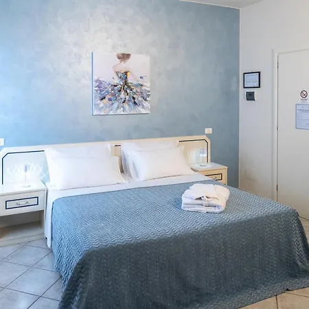 Affittacamere La Maison Du Port Lazise