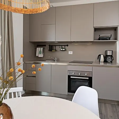 Apartment Zoe - Regarda Travel Lazise