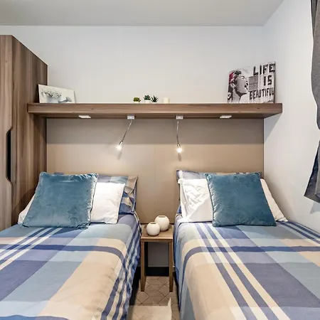 Casa Mobile Est Garda Căn hộ