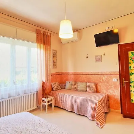 Le Fate Modern Retreat Holiday home