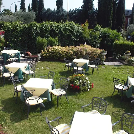 Smeraldo Hotel 3*