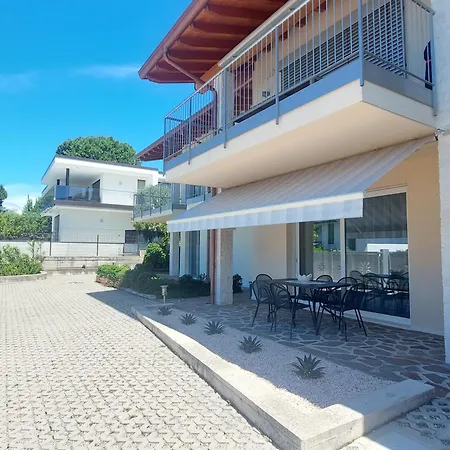 Apartment Brezza Di - Regarda Travel