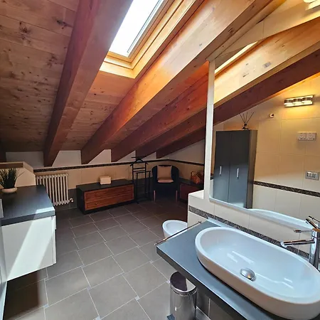 - Regarda Travel Villa *