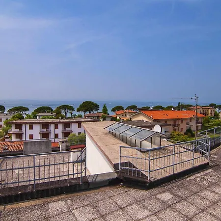 Apartment Florida B03 A 200m Dal Lungolago