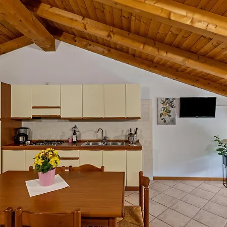 Apartment Colombare Teboi
