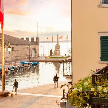 The Mansion Of Countess Rizzardi On Garda Apartment Lazise