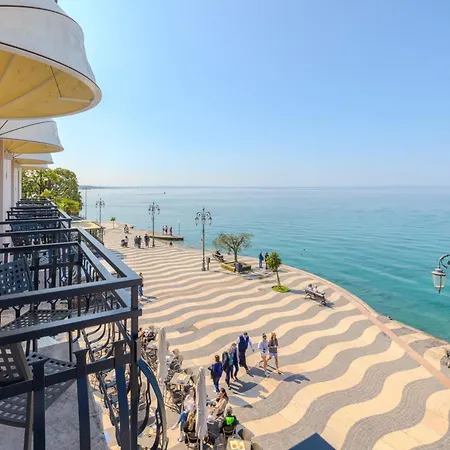 Miralago Hotel