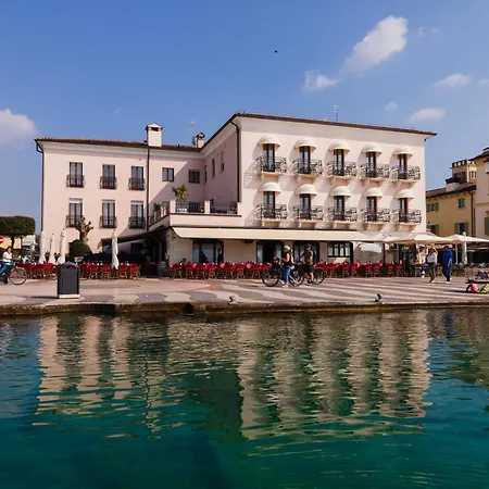 Miralago Hotel 3*