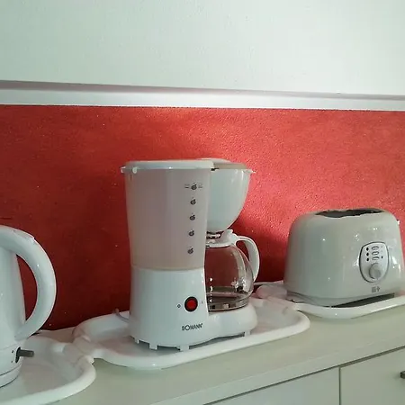 Elison Apartment *