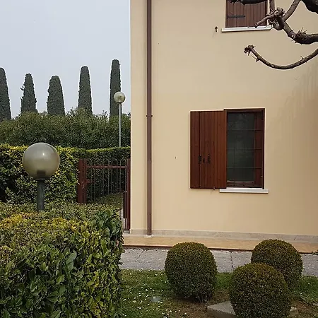 Holiday House Di Fiore Simona *