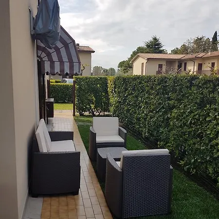 Holiday House Di Fiore Simona Holiday home *