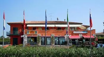 La Maison Du Port Affittacamere *