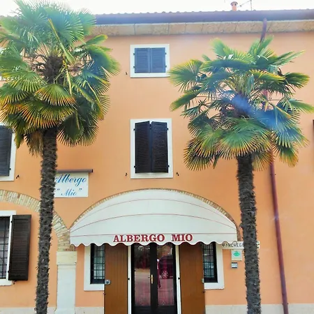 Mio Hotel *