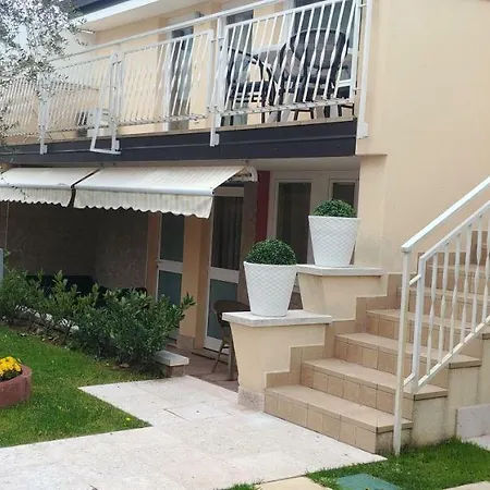 Elison Apartment Lazise